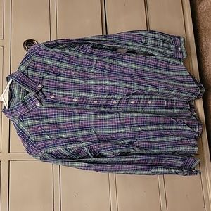 Vineyard Vines men's button down. Size large. Slim fit WHALE SHIRT